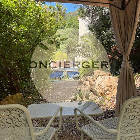 Villa Avec Piscine Belgentier Εξωτερικό φωτογραφία