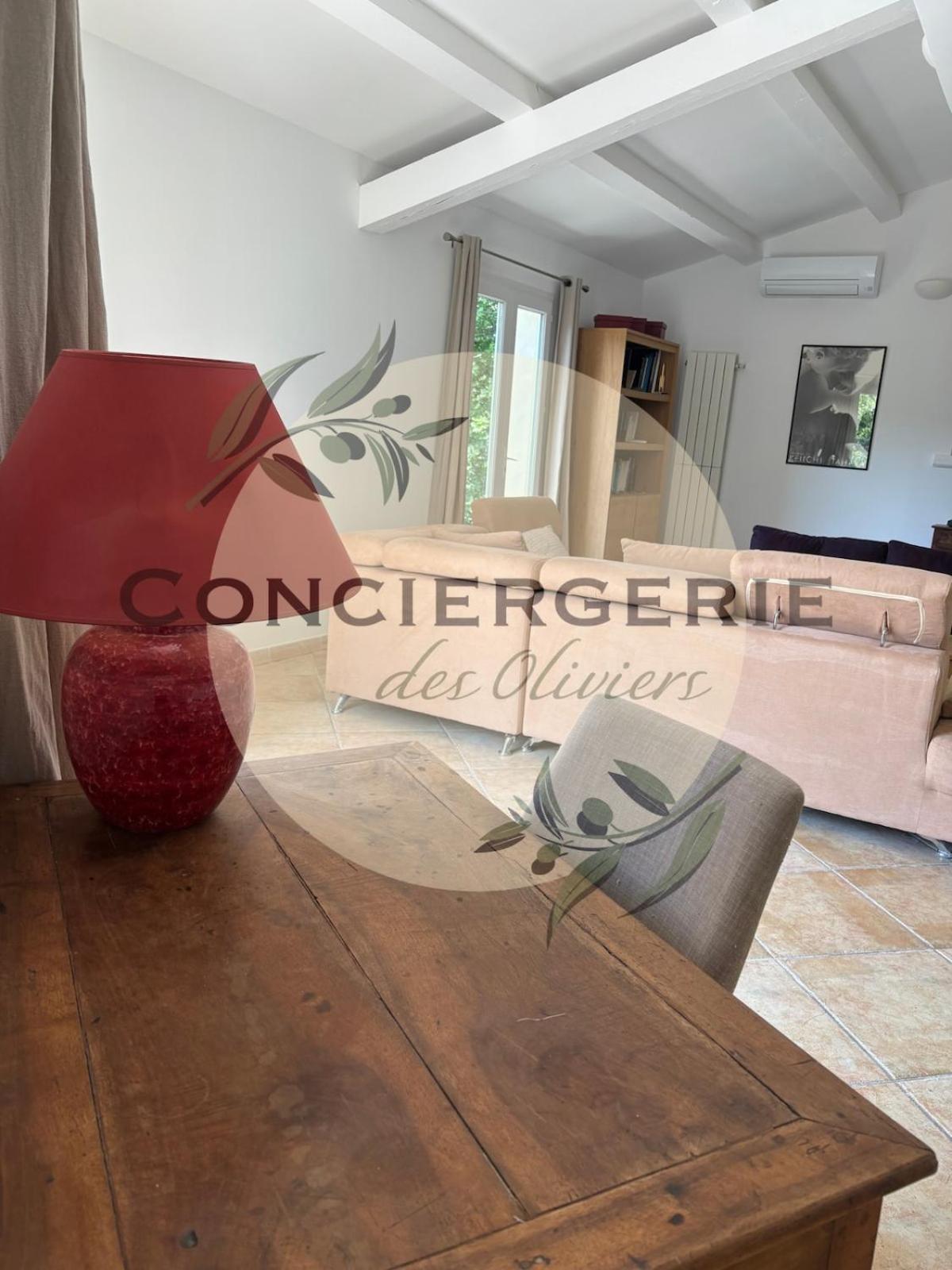 Villa Avec Piscine Belgentier Εξωτερικό φωτογραφία