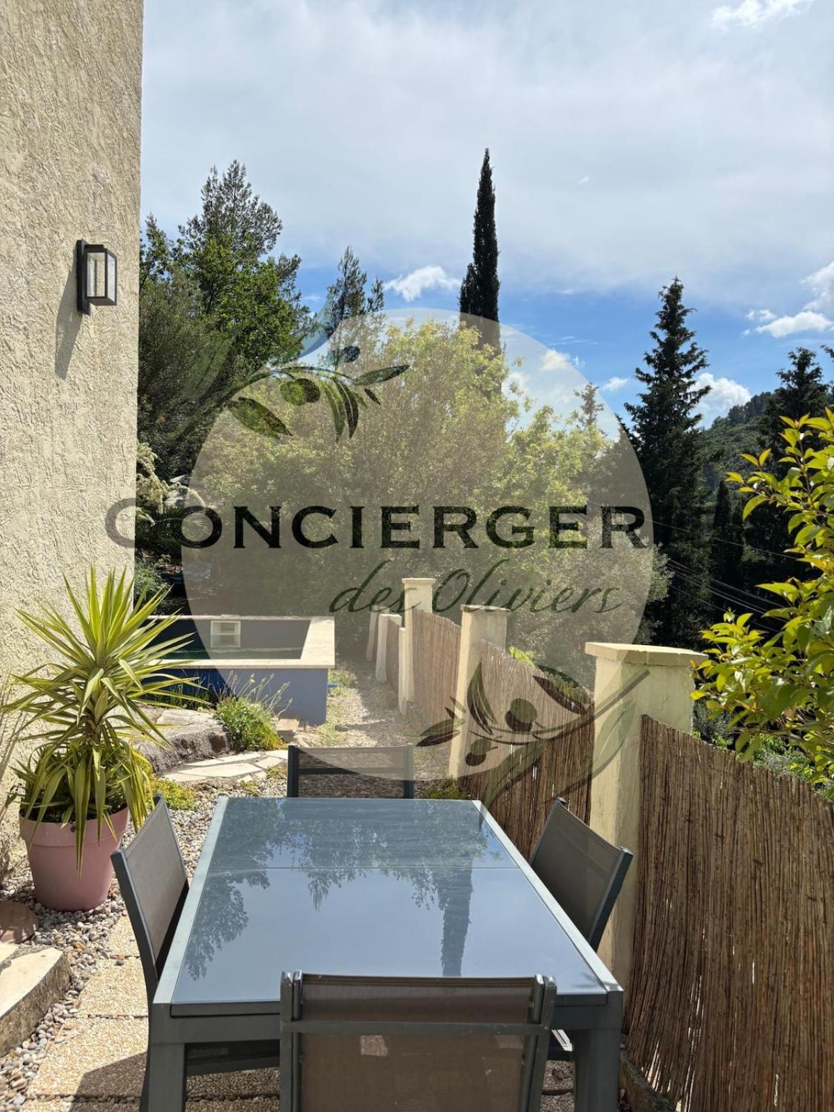 Villa Avec Piscine Belgentier Εξωτερικό φωτογραφία